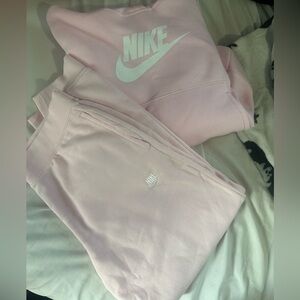 Nike hoodie & pants